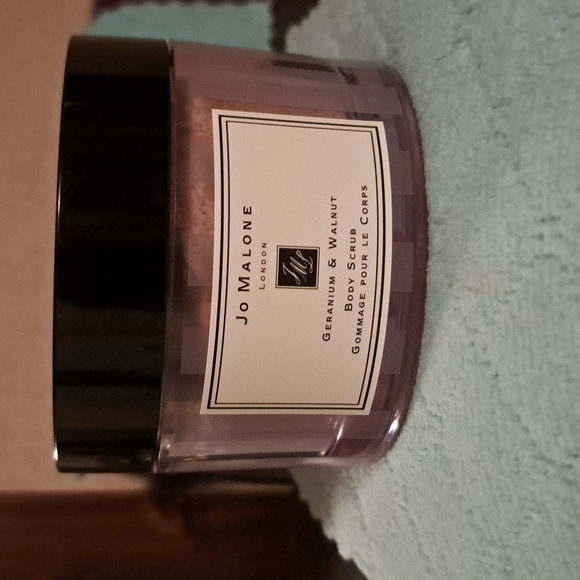 Jo Malone Other - Jo Malone Geranium & Walnut Body Scrub